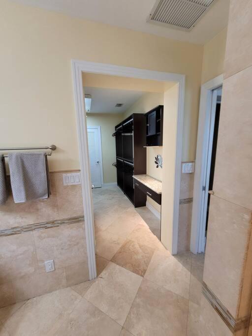 #1 Fort Lauderdale House - Heated Salt Water Pool - Private Oasis-Updated Gorgeous 3Br 3Ba - Las Olas 외부 사진